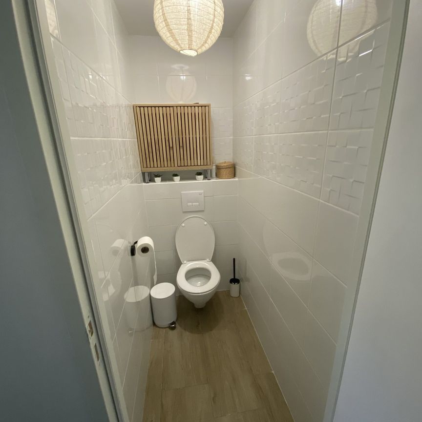 Location Appartement 4 pièces 88m² ARVEYRES 33500 - Photo 1