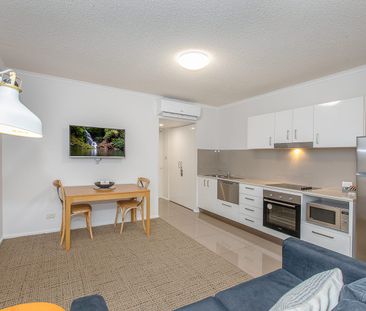 One Bedroom Unit - Centrally Located! - Photo 6