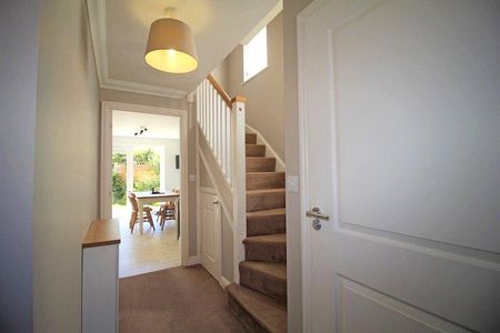 3 bedroom detached house to rent - Photo 3