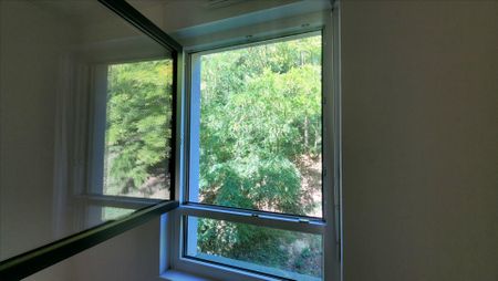 Description - Photo 5