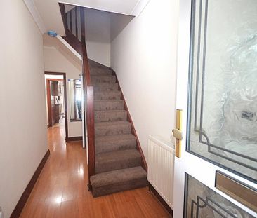 4 bedroom terraced house to rent - Photo 1