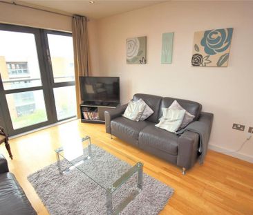 2 bedroom apartment to rent - Photo 4