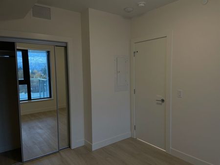 AQUA 1 – Waterfront Village – 1 bd 1 bath - Photo 3