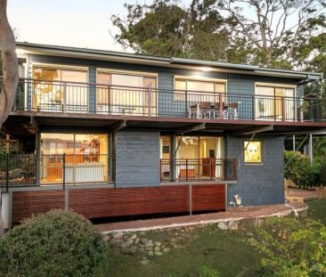Peaceful Treetop Retreat with Pittwater Views - Photo 3