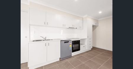 Brand New Home in Quiet Cul-de-Sac – Modern Comfort & Convenience, with Airconditioning - Photo 5