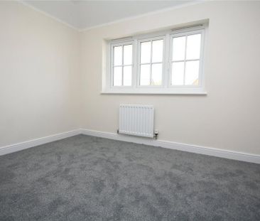 4 bedroom detached house to rent - Photo 4