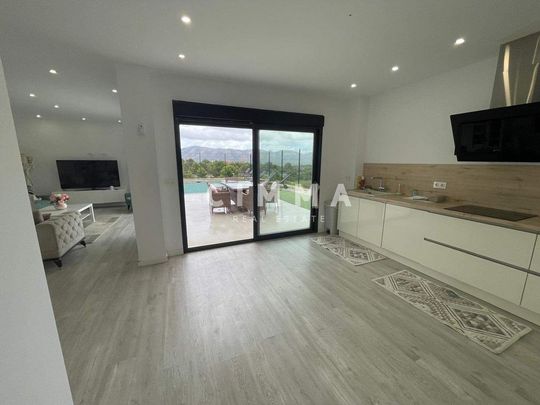 3 room luxury Villa for rent in l'Alfàs del Pi, Spain - Photo 1