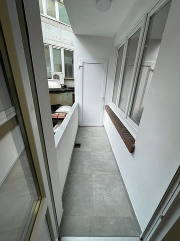 Appartement te huur - Foto 2
