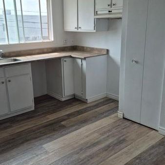 4 ET DEMI DISPONIBLE À PARTIR DU 1ER MARS 2026 - Photo 3