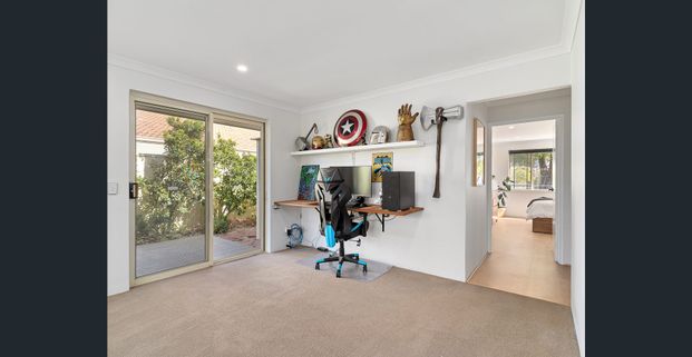 Superb Modern Family Home - Photo 1