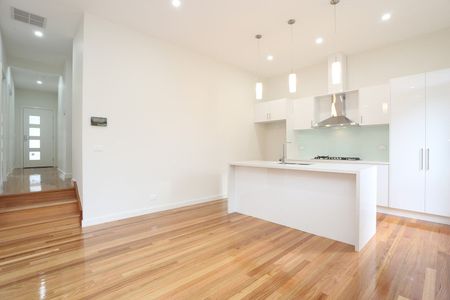 4/1 Hillside Road, Rosanna - Photo 2