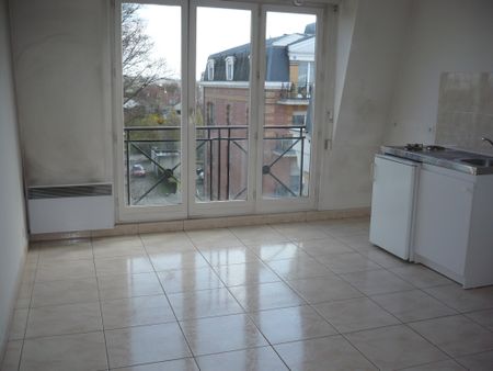 T2 EN RESIDENCE SECURISEE AVEC PARKING SECURISE - Photo 4