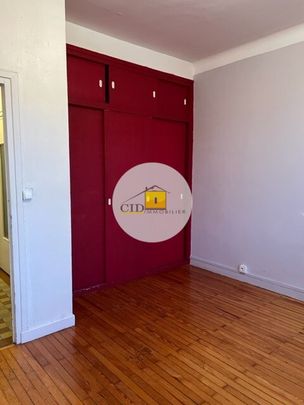 Location Appartement 2 pièces 50m² ST PRIEST 69800 - Photo 1