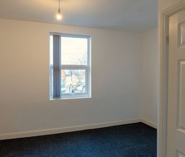 Studio Flat, Dovercastle, NG7 - Photo 3