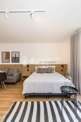 Loft com 1 quarto e 42m² para alugar em Centro Histórico, Porto Alegre. - Photo 1
