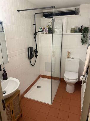 Forest View Road, London, E17 - Photo 1