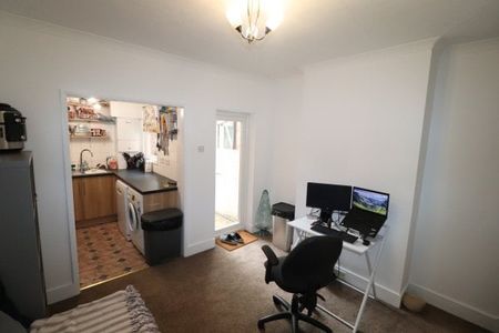 North Road Avenue, Brentwood, Property for rent - Photo 5