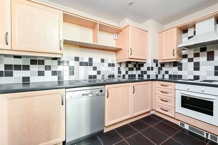 2 bedroom apartment to rent - Photo 4