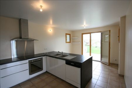 Location Maison 4 pièces 139m² ALLONZIER LA CAILLE 74350 - Photo 2