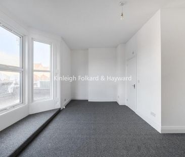 4 bedroom flat to rent - Photo 1