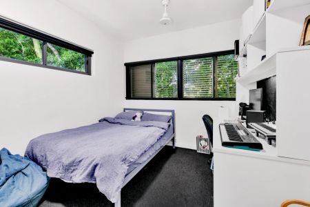 1 Bedroom Apartment Large Premium(Double Occupancy) - Photo 2