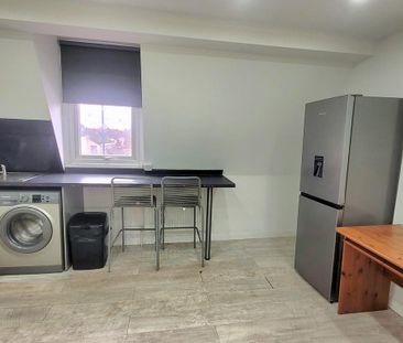 Studio to rent - Photo 4