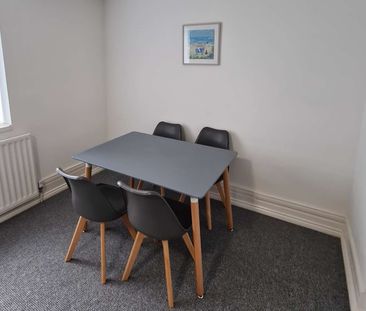 En Suite Room Available - Photo 5