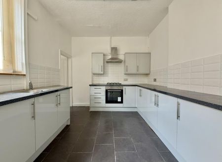 3 bedroom terraced house to rent - Photo 3