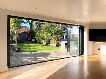 3 bedroom bungalow to rent - Photo 2