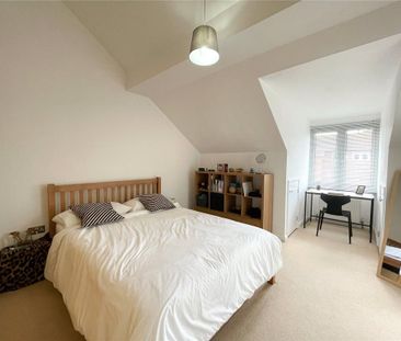 3 bedroom flat to rent - Photo 5