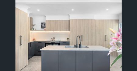 Stylish, Spacious & Completely Renovated – Varsity Lakes Living at Its Finest! - Photo 4