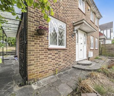 Ullswater Crescent, London SW15 - Photo 6