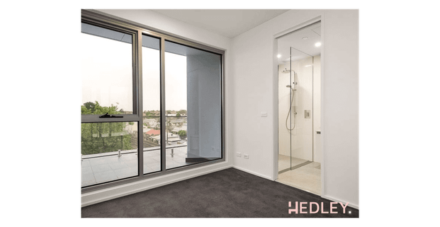 N E L S O N - Photo 1