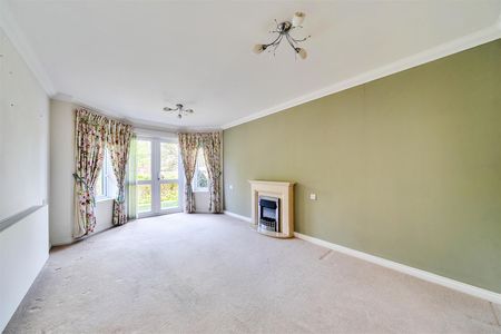 Bennett Lodge, Wimborne - Photo 3