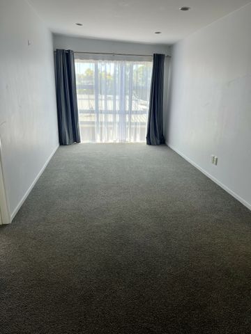 2 Bedroom Apartment - Photo 4