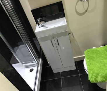 Studio Flat, Willesden Green, NW2 - Photo 5