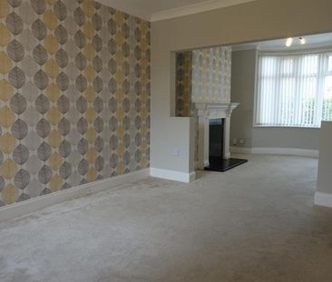 3 bedroom House To Let - Photo 3
