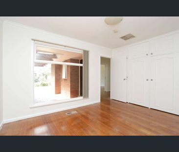 80 Lemont Avenue, Mount Waverley, Vic 3149 - Photo 2