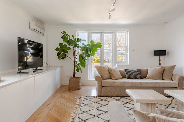 Randolph Crescent - Photo 1