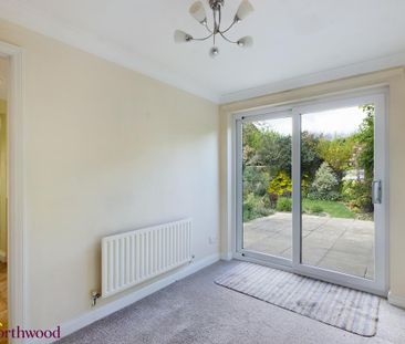 3 bedroom detached house to rent - Photo 2