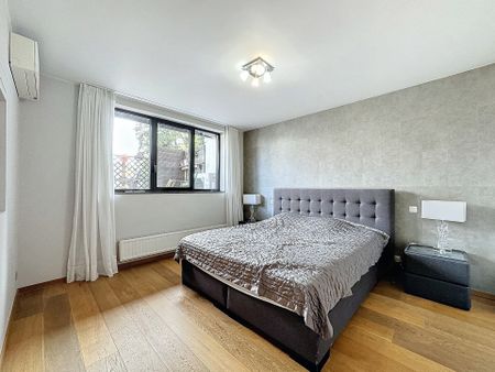 Flat - for rent - Photo 3