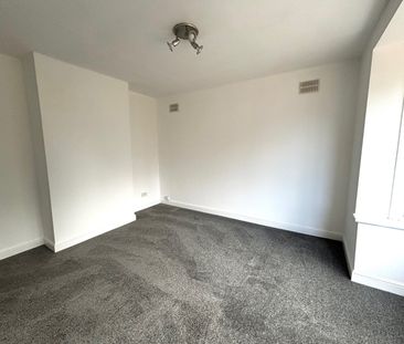 2 bedroom detached bungalow to rent - Photo 3