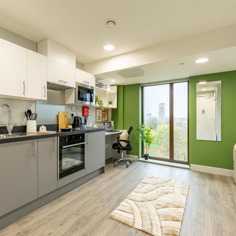 Studio to rent - Photo 1