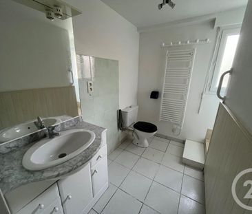 Location Maison 2 pièces 35m² ST PLANCHERS 50400 - Photo 4