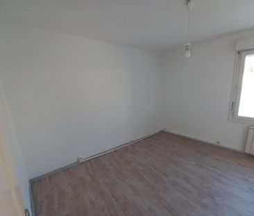 Location Appartement 2 pièces 38m² POITIERS 86000 - Photo 1