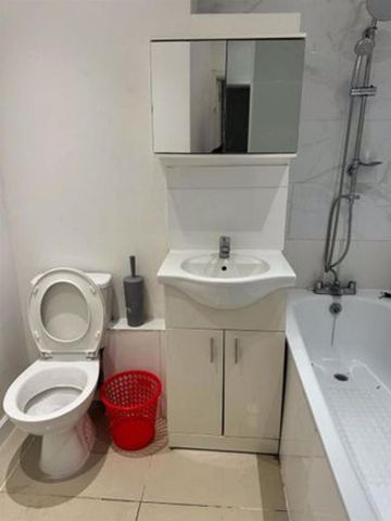 1 bedroom property to rent - Photo 4