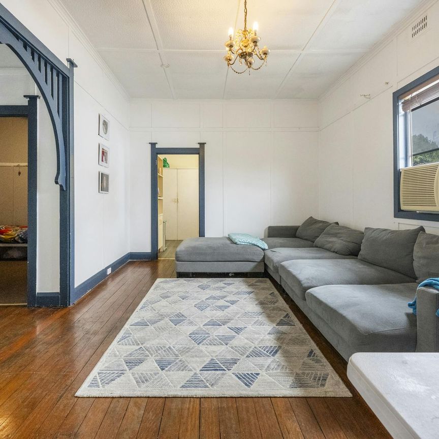 Central, Double Storey Family Home - Photo 1