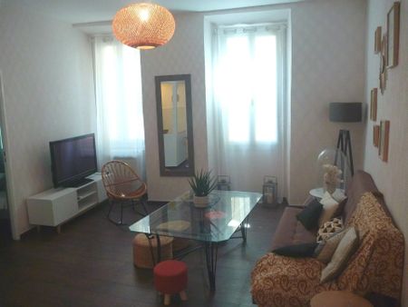 Location Appartement 3 pièces 58m² NICE 06000 - Photo 4