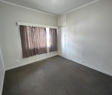 Three Bedroom Family Home - Photo 1