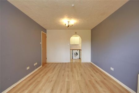 1 bedroom flat to rent - Photo 3